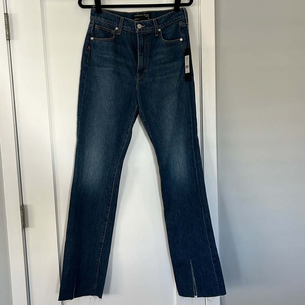 Veronica Beard Keane Straight Leg Jean with slit. Brand new Size 29